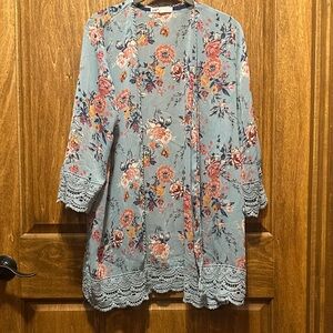 Jolt Blue Floral Kimono with Lace Detail